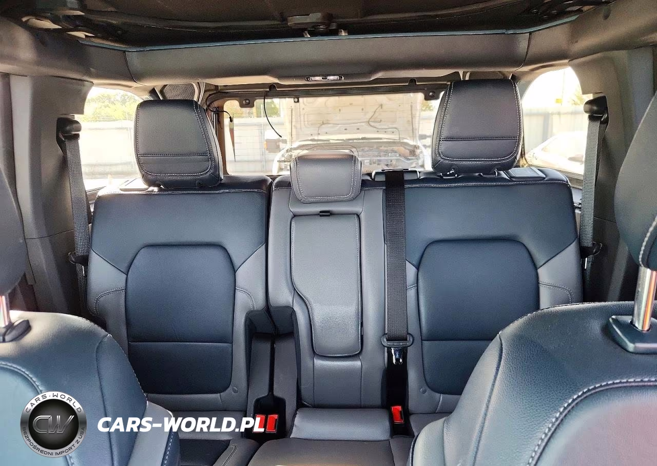 2022 Ford Bronco Base VIN:1FMEE5BPXNLB23000 - 10