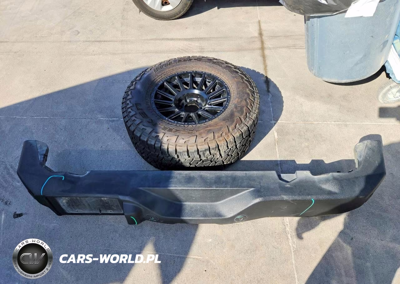 2022 Ford Bronco Base VIN:1FMEE5BPXNLB23000 - 13