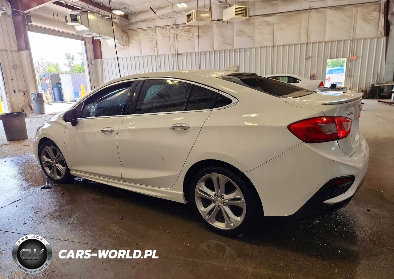 2016 Chevrolet Cruze Premier VIN:1G1BG5SM2G7238704 - 2