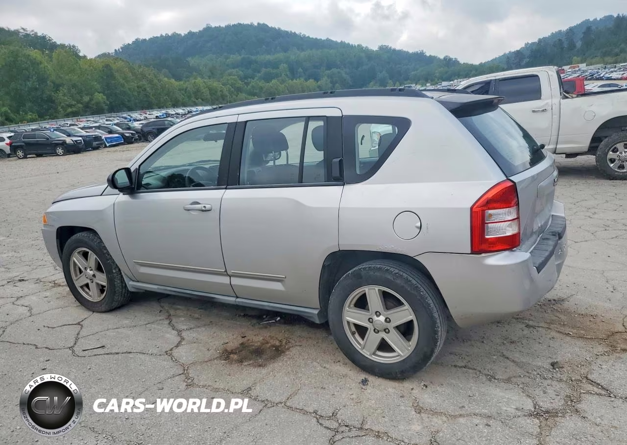 2010 Jeep Compass Sport VIN:1J4NT4FB6AD589704 - 2