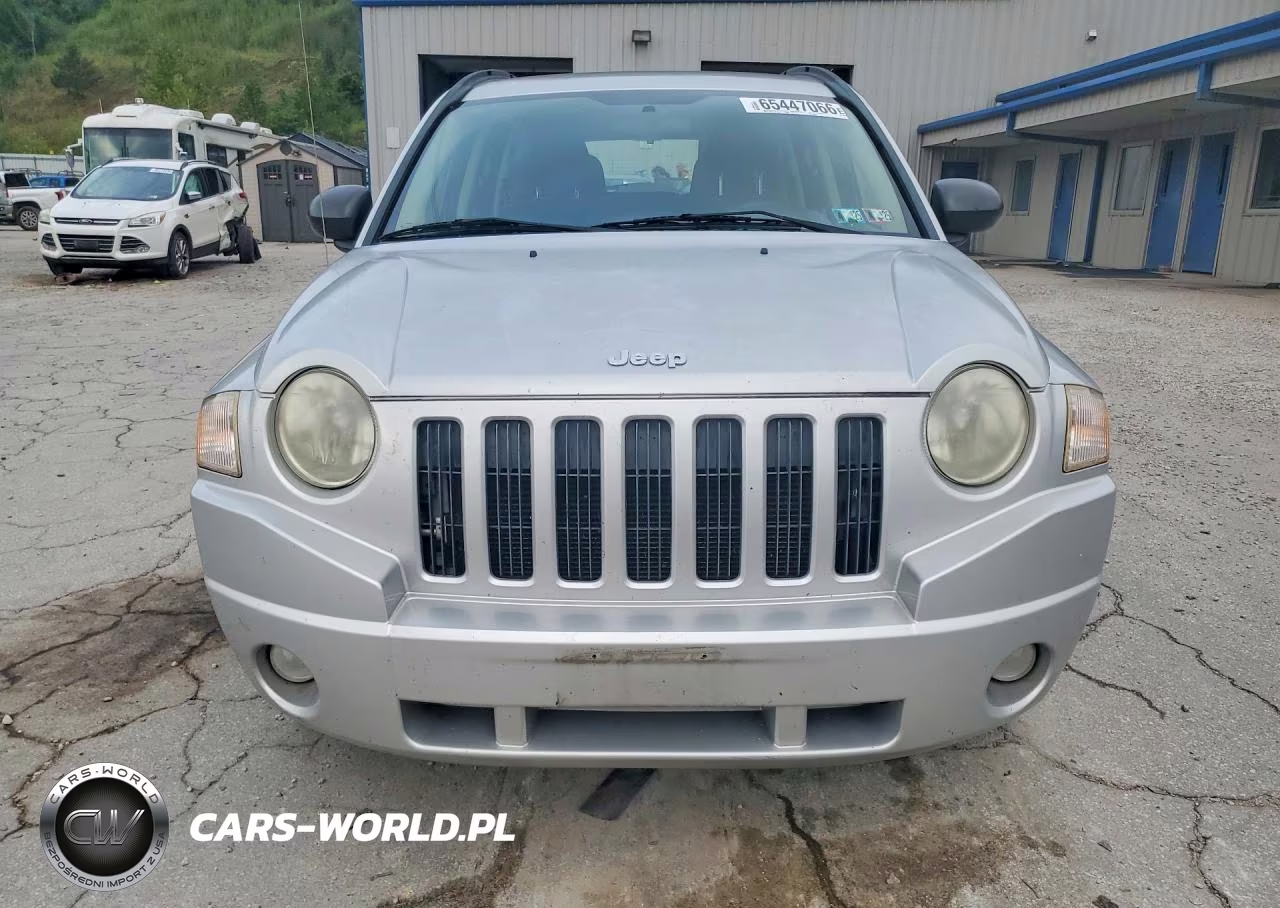 2010 Jeep Compass Sport VIN:1J4NT4FB6AD589704 - 5