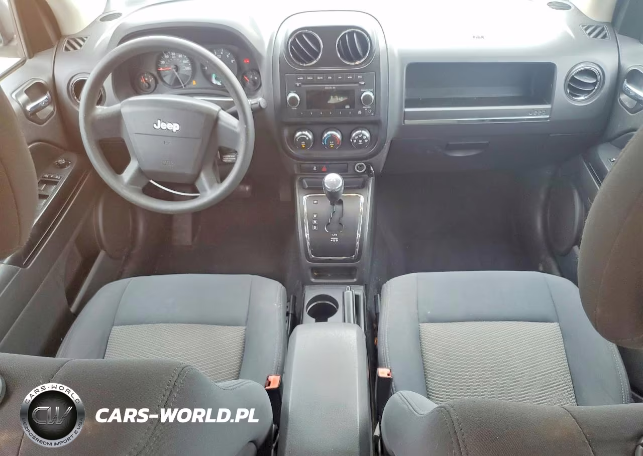 2010 Jeep Compass Sport VIN:1J4NT4FB6AD589704 - 8