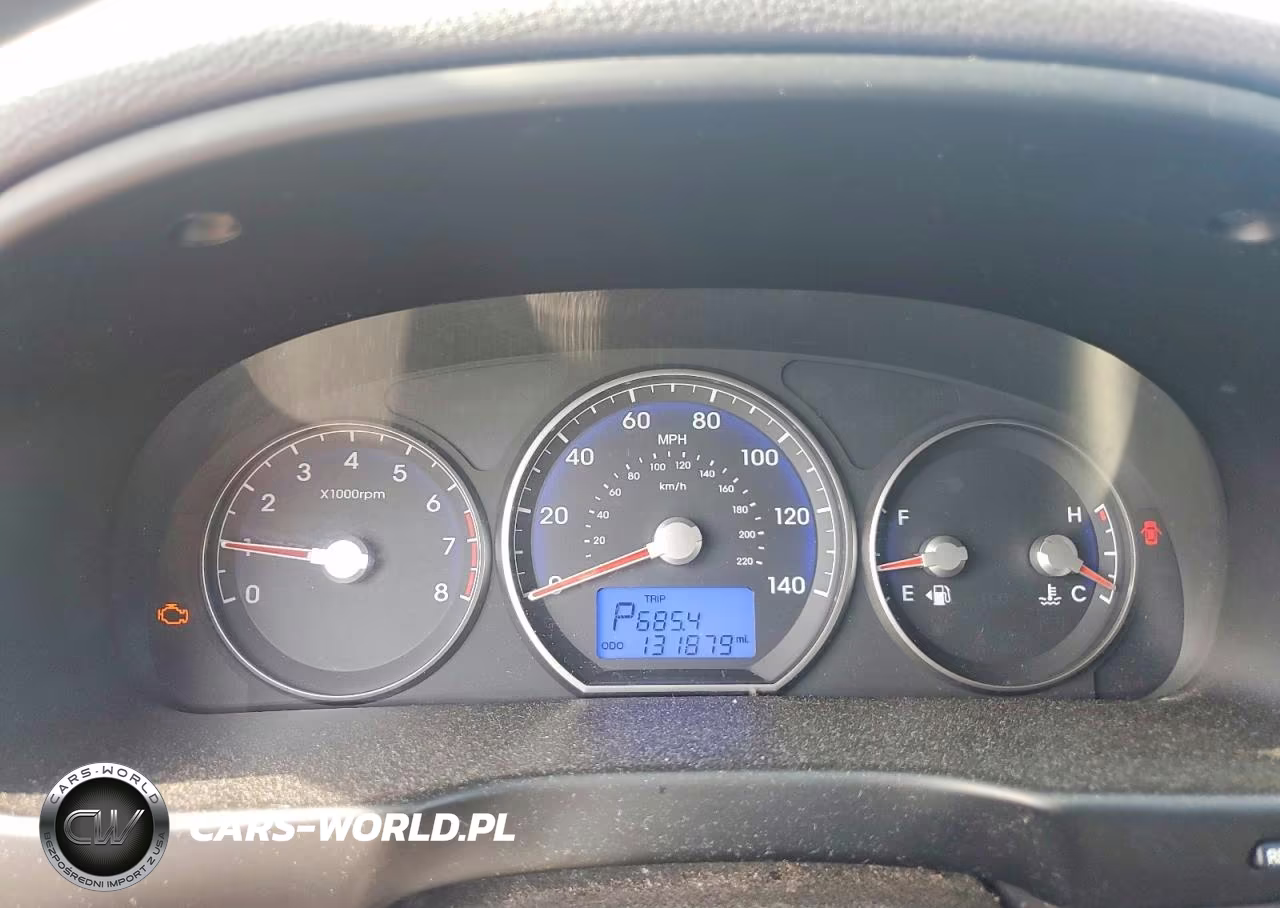 2010 Hyundai Santa Fe Gls VIN:5NMSGDAB5AH372155 - 9
