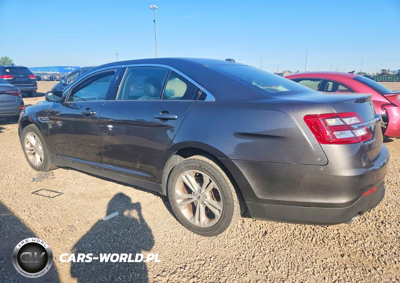 2018 Ford Taurus Sel VIN:1FAHP2E88JG126033 - 2