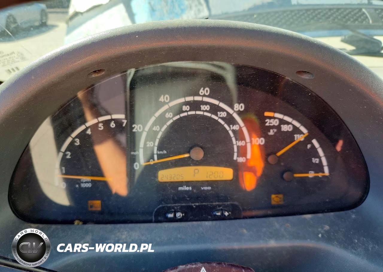 2005 Dodge Sprinter 2500 VIN:WD8PD644855831912 - 9