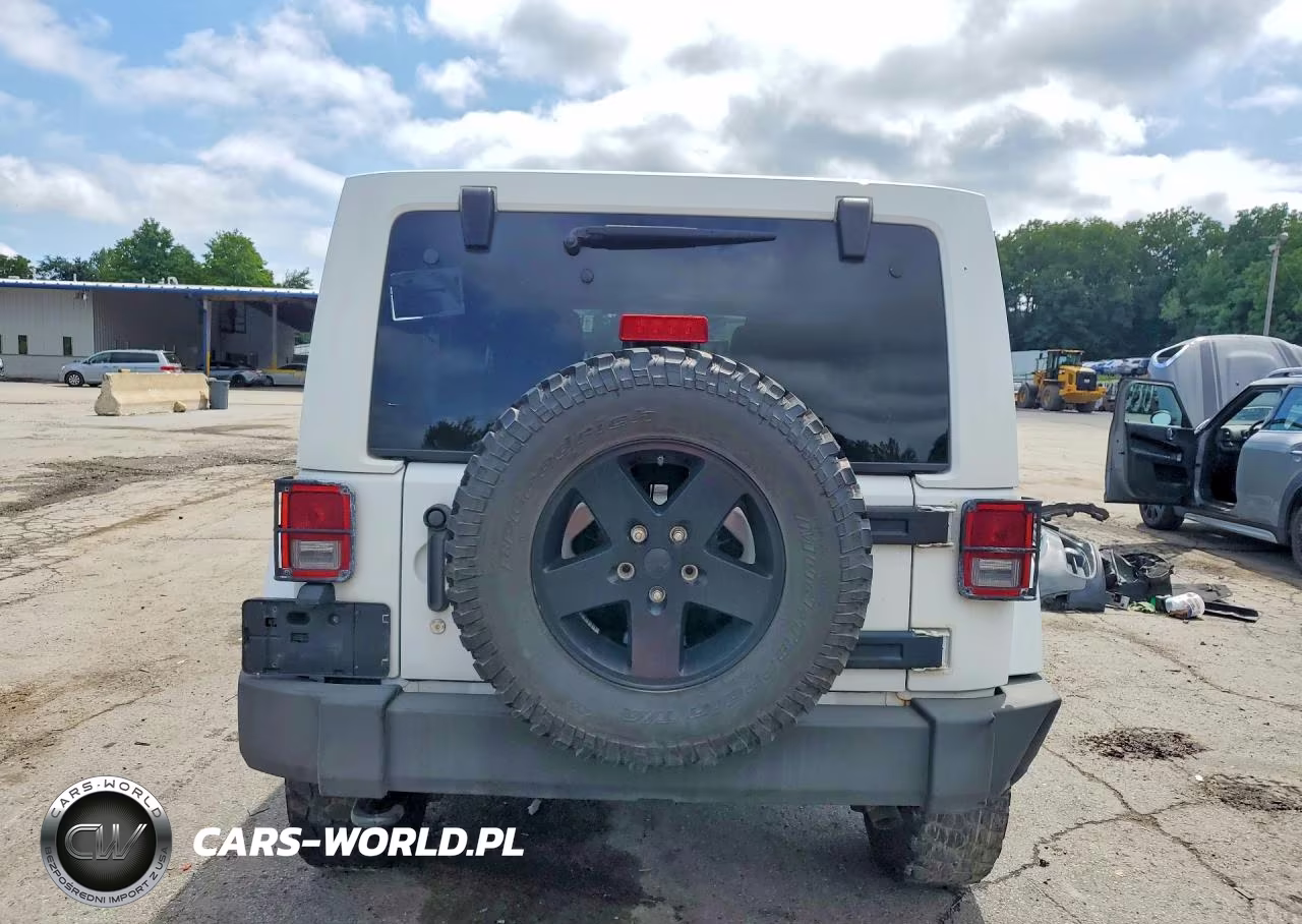 2012 Jeep Wrangler Unlimited Sahara VIN:1C4HJWEGXCL146501 - 6