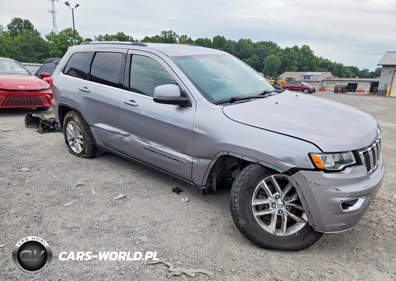 2017 Jeep Grand Cherokee Laredo VIN:1C4RJFAG7HC714768 - 4