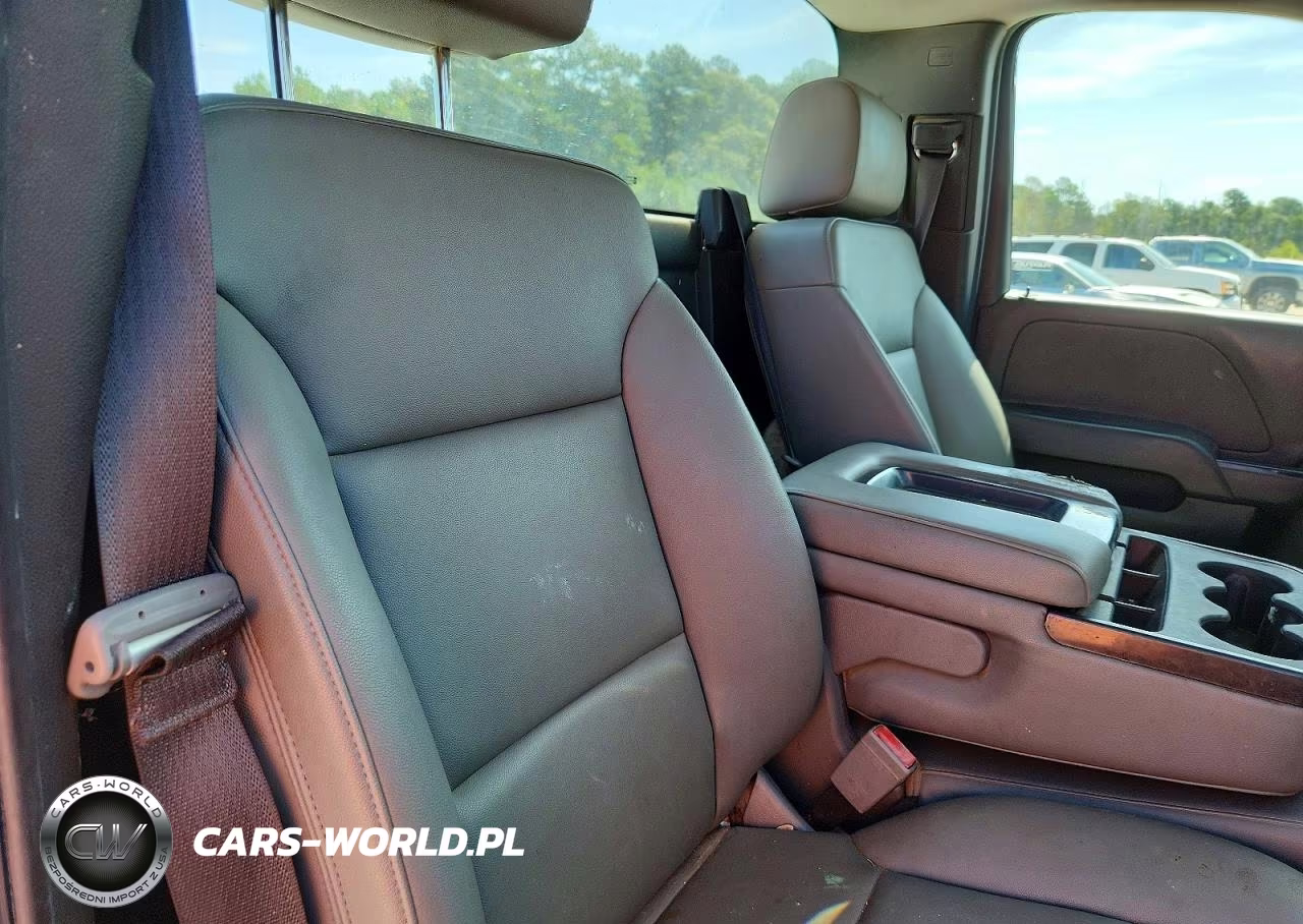 2018 Chevrolet Silverado C1500 VIN:1GCNCNEH0JZ144637 - 10