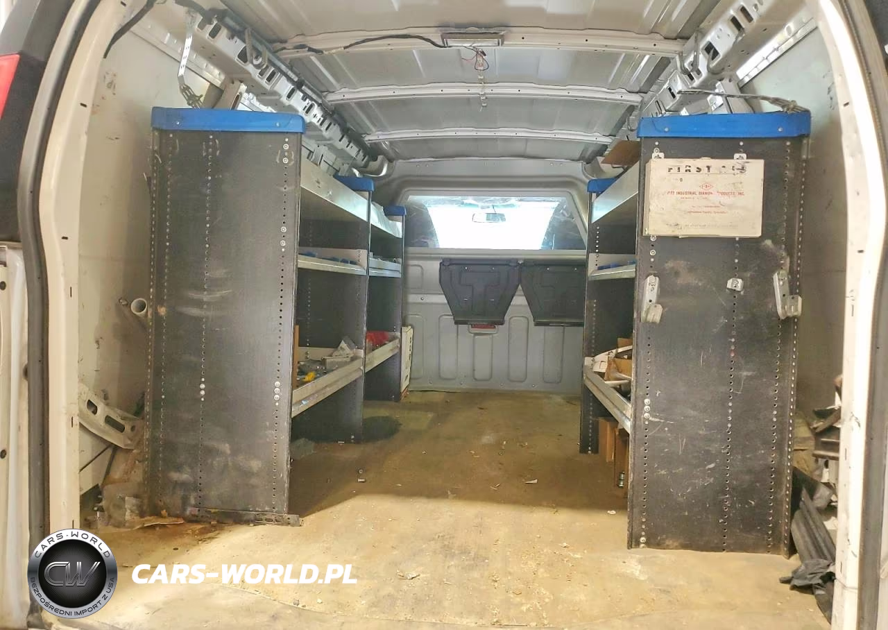 2014 Chevrolet Express G2500 VIN:1GCWGFBA6E1210148 - 10