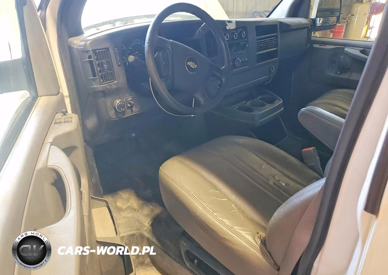 2014 Chevrolet Express G2500 VIN:1GCWGFBA6E1210148 - 8