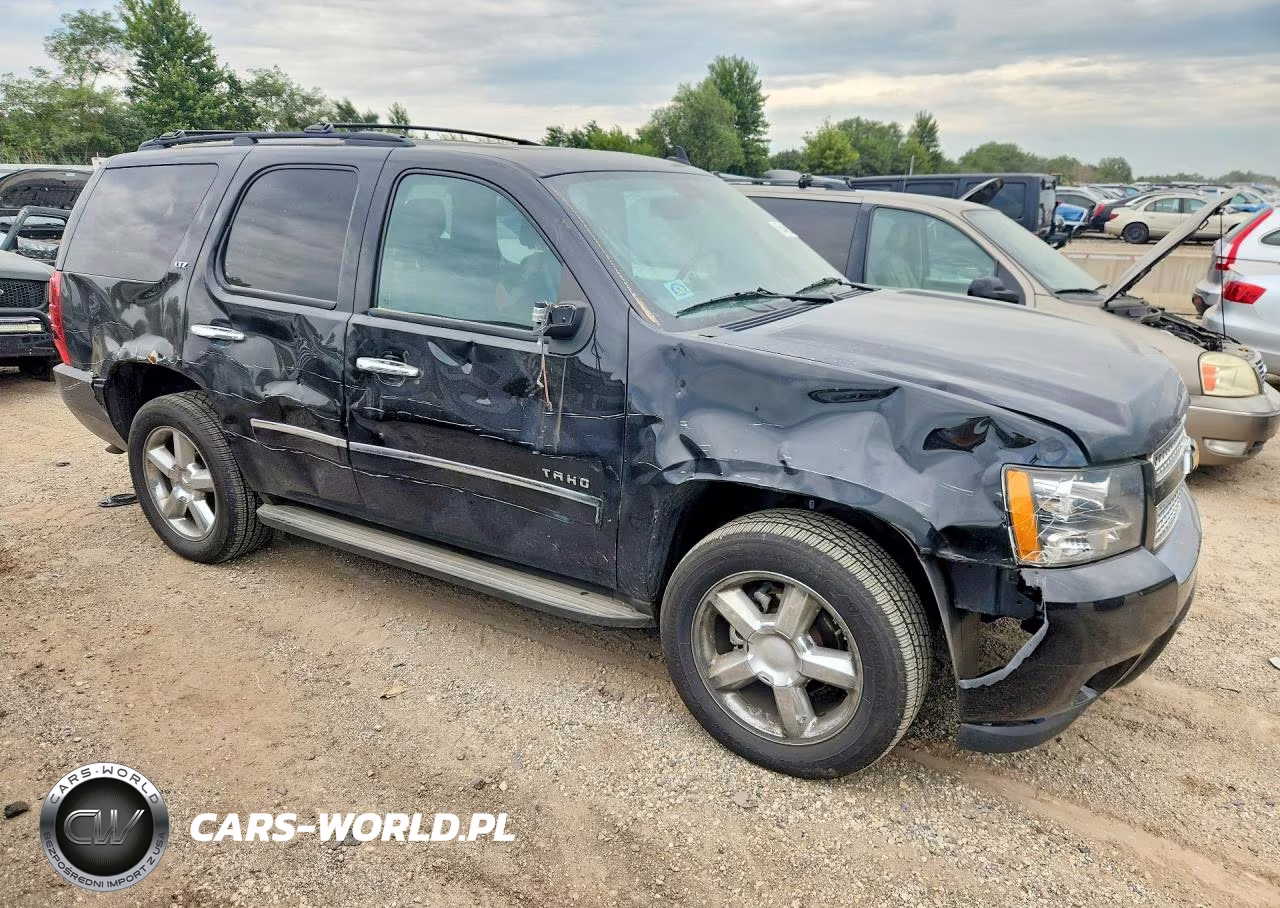2014 Chevrolet Tahoe Ltz VIN:1GNSKCE02ER129137 - 4