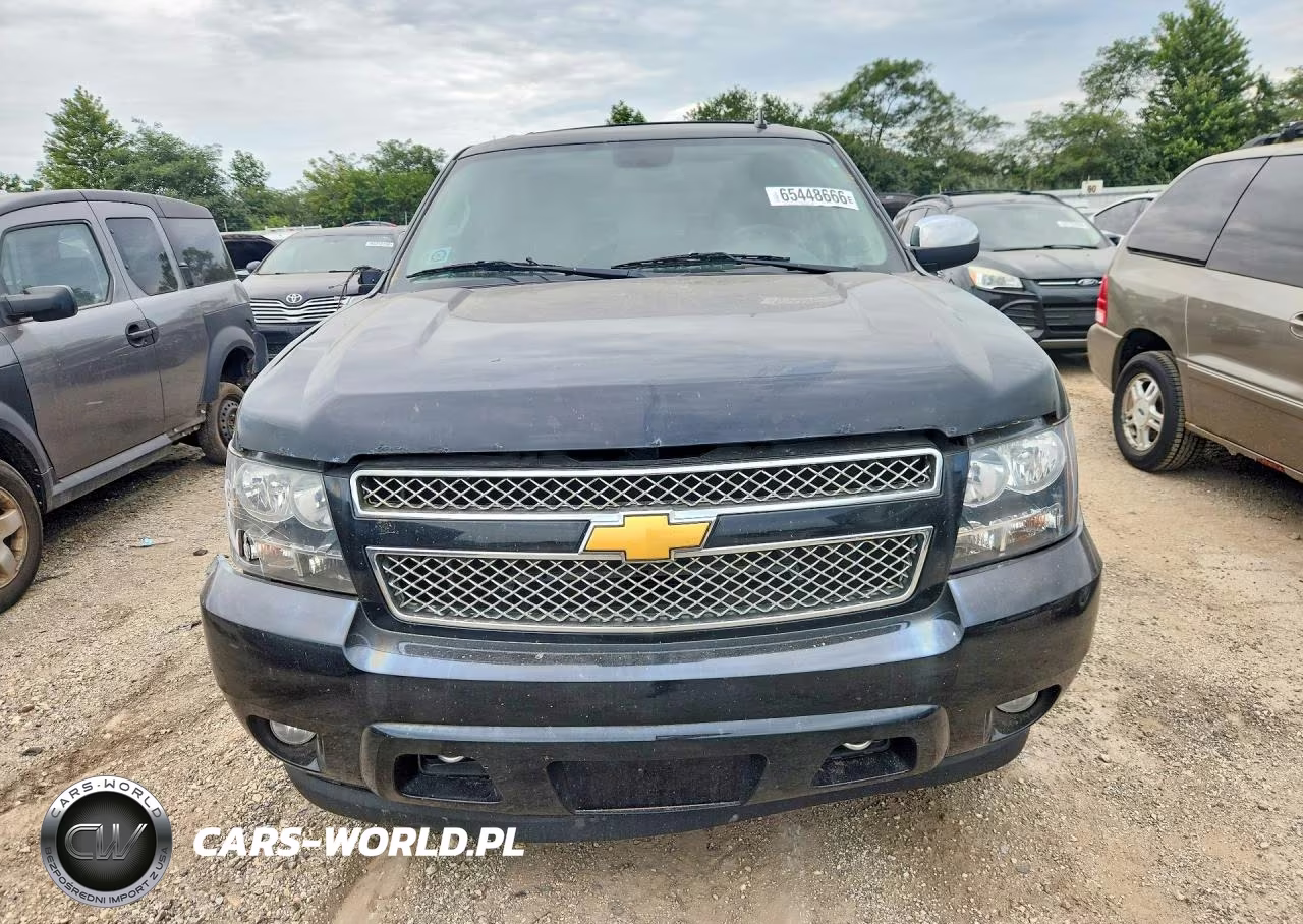2014 Chevrolet Tahoe Ltz VIN:1GNSKCE02ER129137 - 5