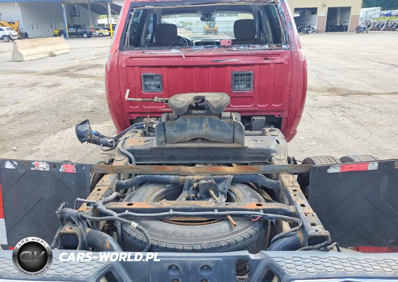 2015 Ram 2500 Slt VIN:3C6UR5DL1FG685971 - 10