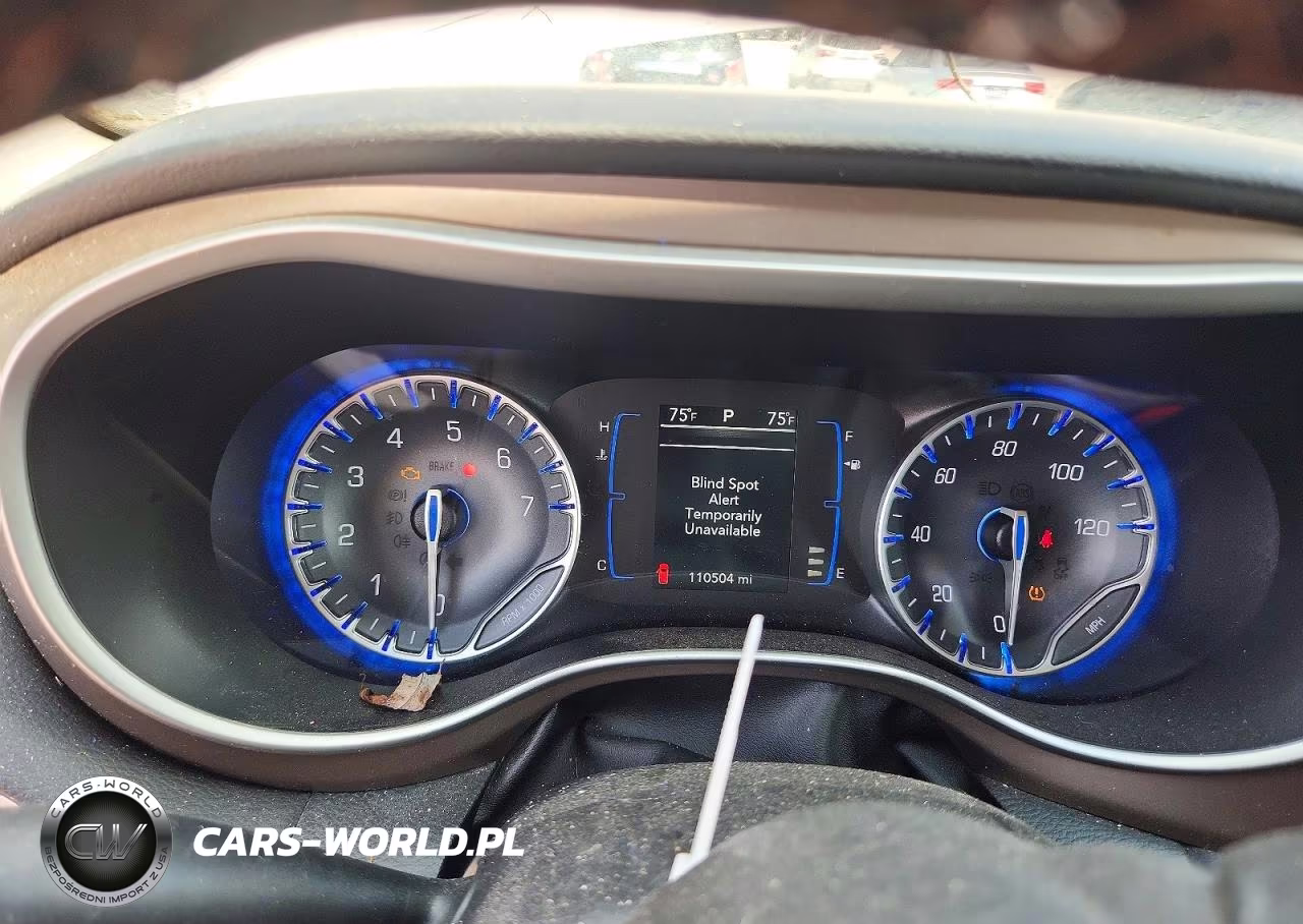2018 Chrysler Pacifica Touring L VIN:2C4RC1BG0JR125795 - 9