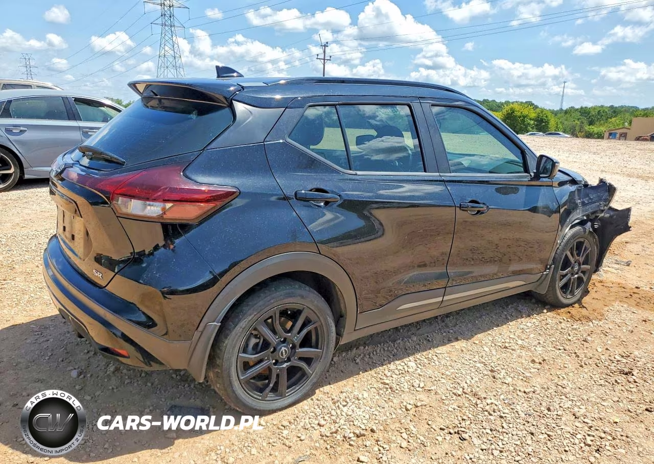 2022 Nissan Kicks Sr VIN:3N1CP5DV0NL522572 - 3