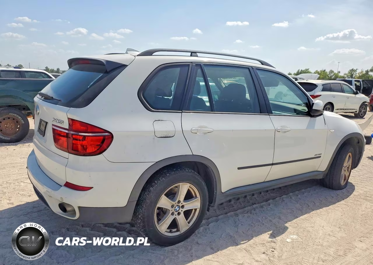 2012 BMW X5 xDrive35I VIN:5UXZV4C55CL752978 - 3