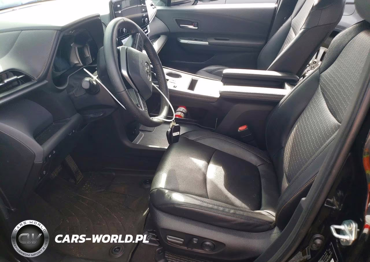 2023 Toyota Sienna Woodland Edition VIN:5TDCSKFCXPS099132 - 7