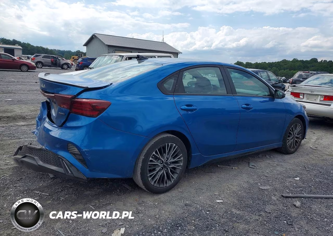 2023 Kia Forte Gt Line VIN:3KPF54AD7PE656430 - 3