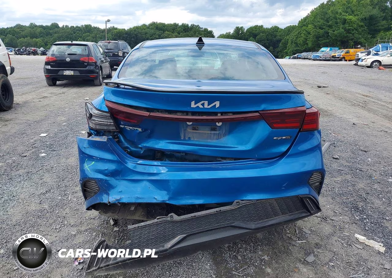 2023 Kia Forte Gt Line VIN:3KPF54AD7PE656430 - 6