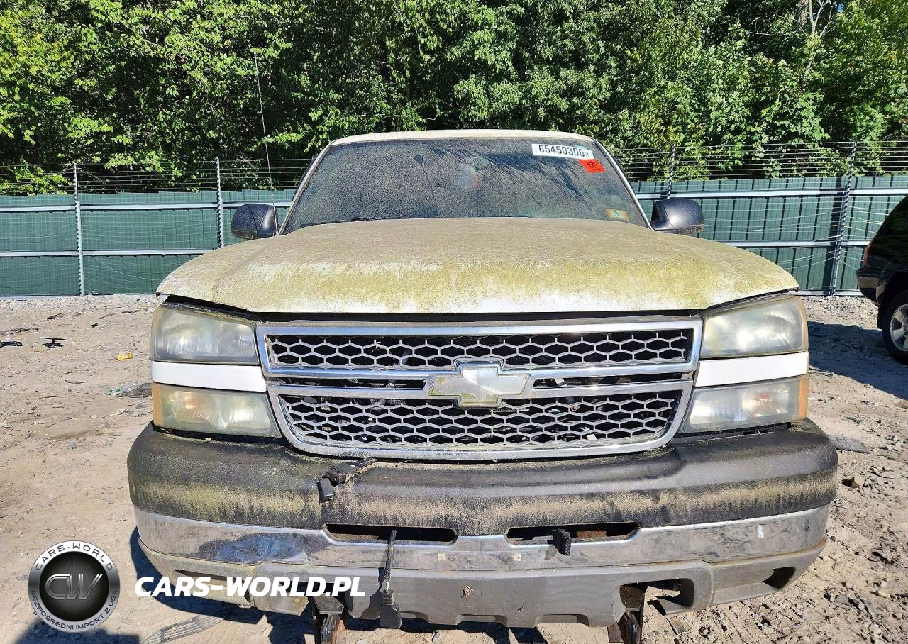 2005 Chevrolet Silverado K2500 Heavy Duty VIN:1GCHK29UX5E156961 - 5