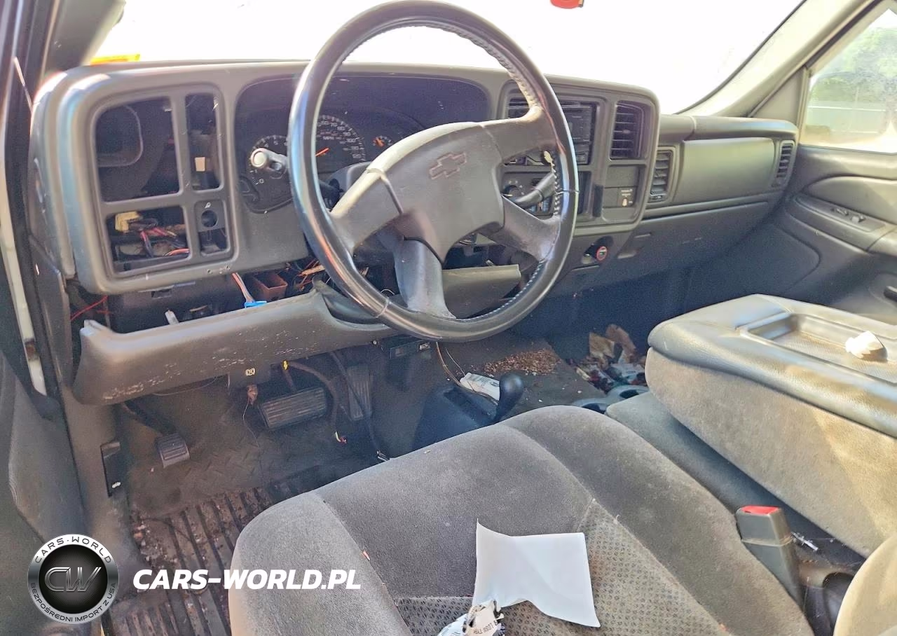 2005 Chevrolet Silverado K2500 Heavy Duty VIN:1GCHK29UX5E156961 - 8