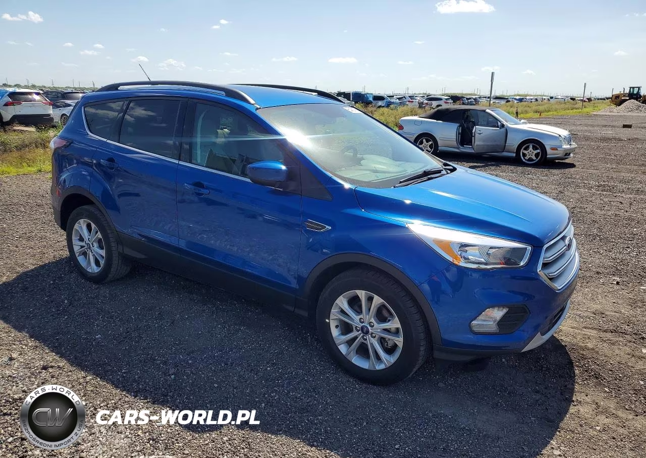 2018 Ford Escape Se VIN:1FMCU0GD1JUA02176 - 4