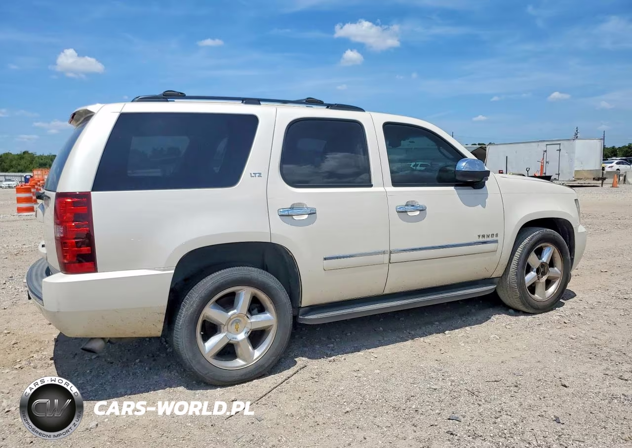 2014 Chevrolet Tahoe C1500 Ltz VIN:1GNSCCE02ER141558 - 3