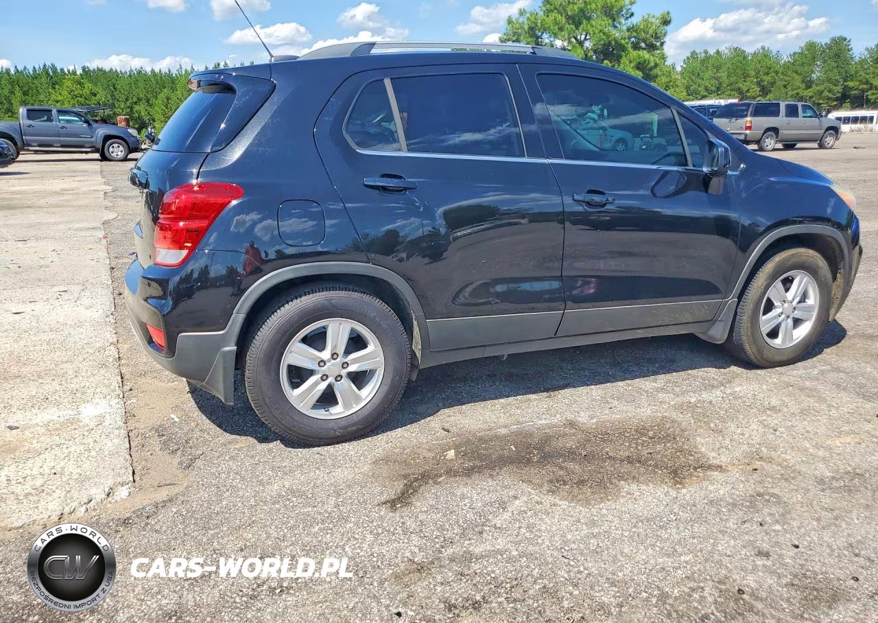 2018 Chevrolet Trax 1Lt VIN:3GNCJLSB2JL332141 - 3