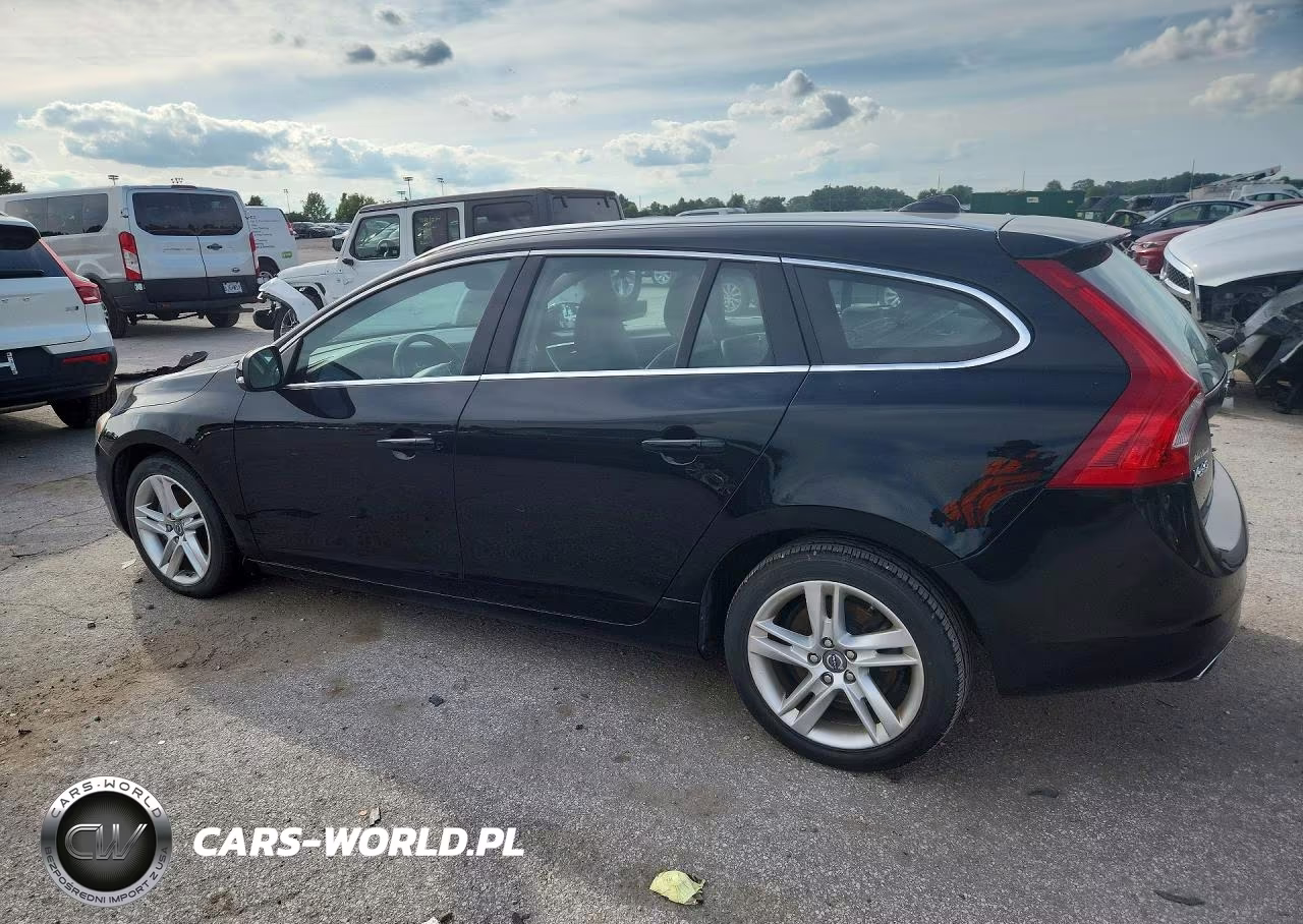 2015 Volvo V60 Premier VIN:YV140MEKXF1243735 - 2