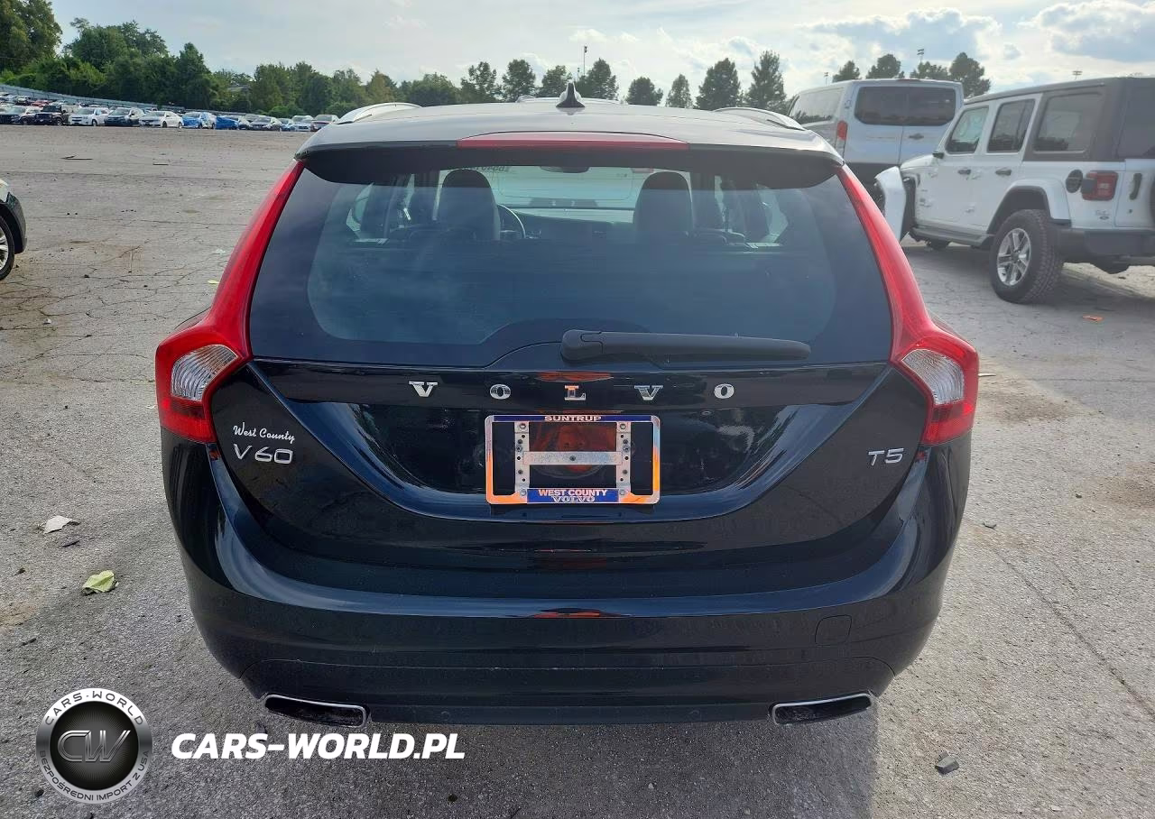 2015 Volvo V60 Premier VIN:YV140MEKXF1243735 - 6