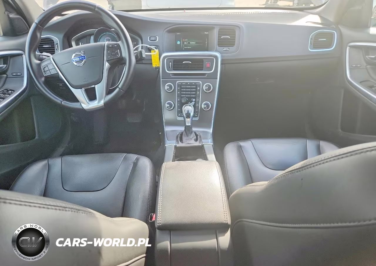 2015 Volvo V60 Premier VIN:YV140MEKXF1243735 - 8