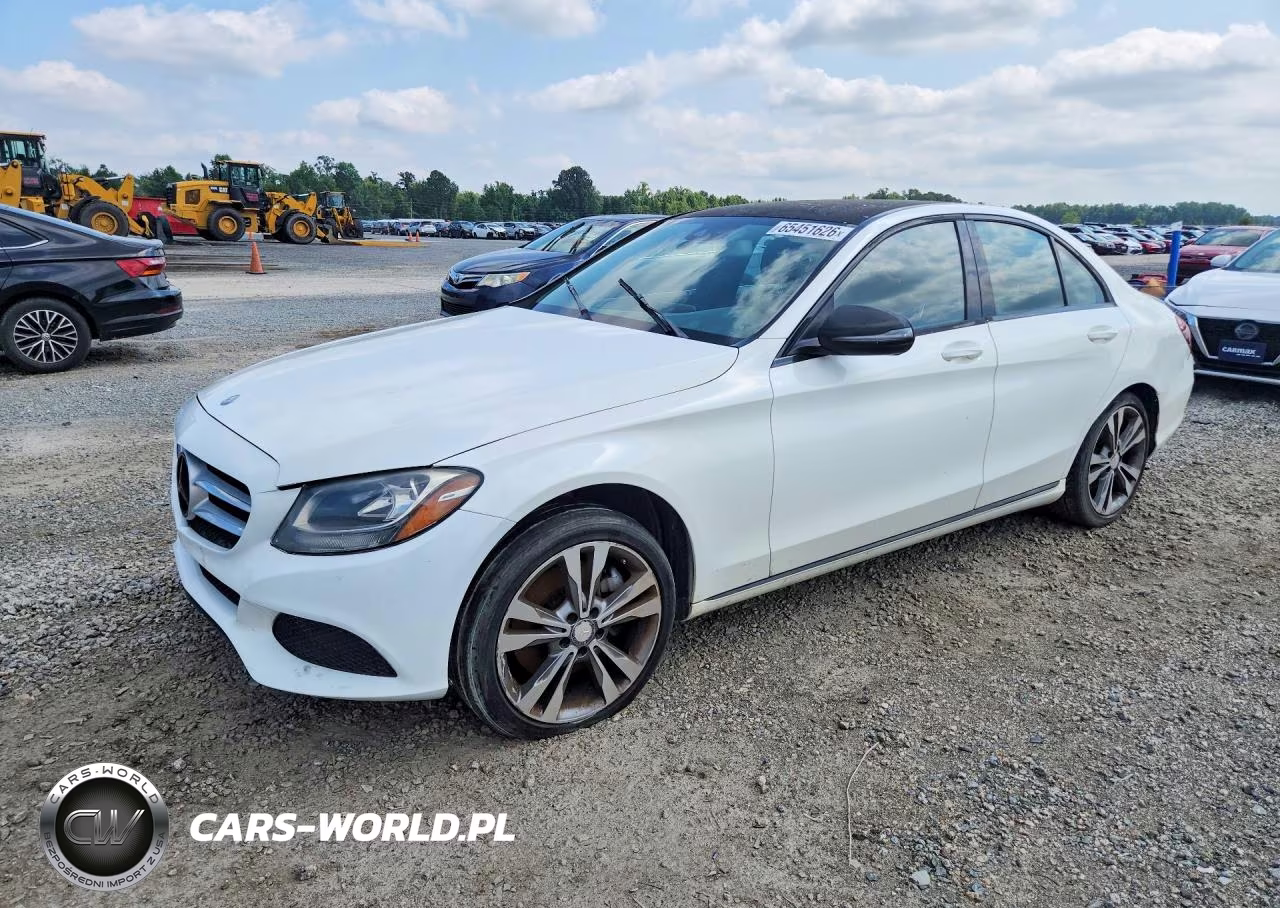 2016 Mercedes-Benz C 300 4Matic – zdjęcie 1 z 12