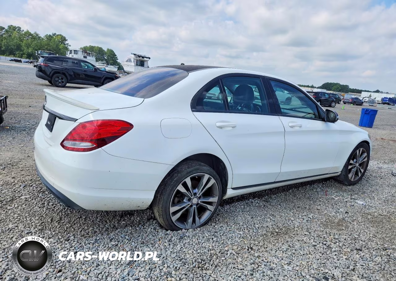 2016 Mercedes-Benz C 300 4Matic VIN:55SWF4KBXGU129484 - 3