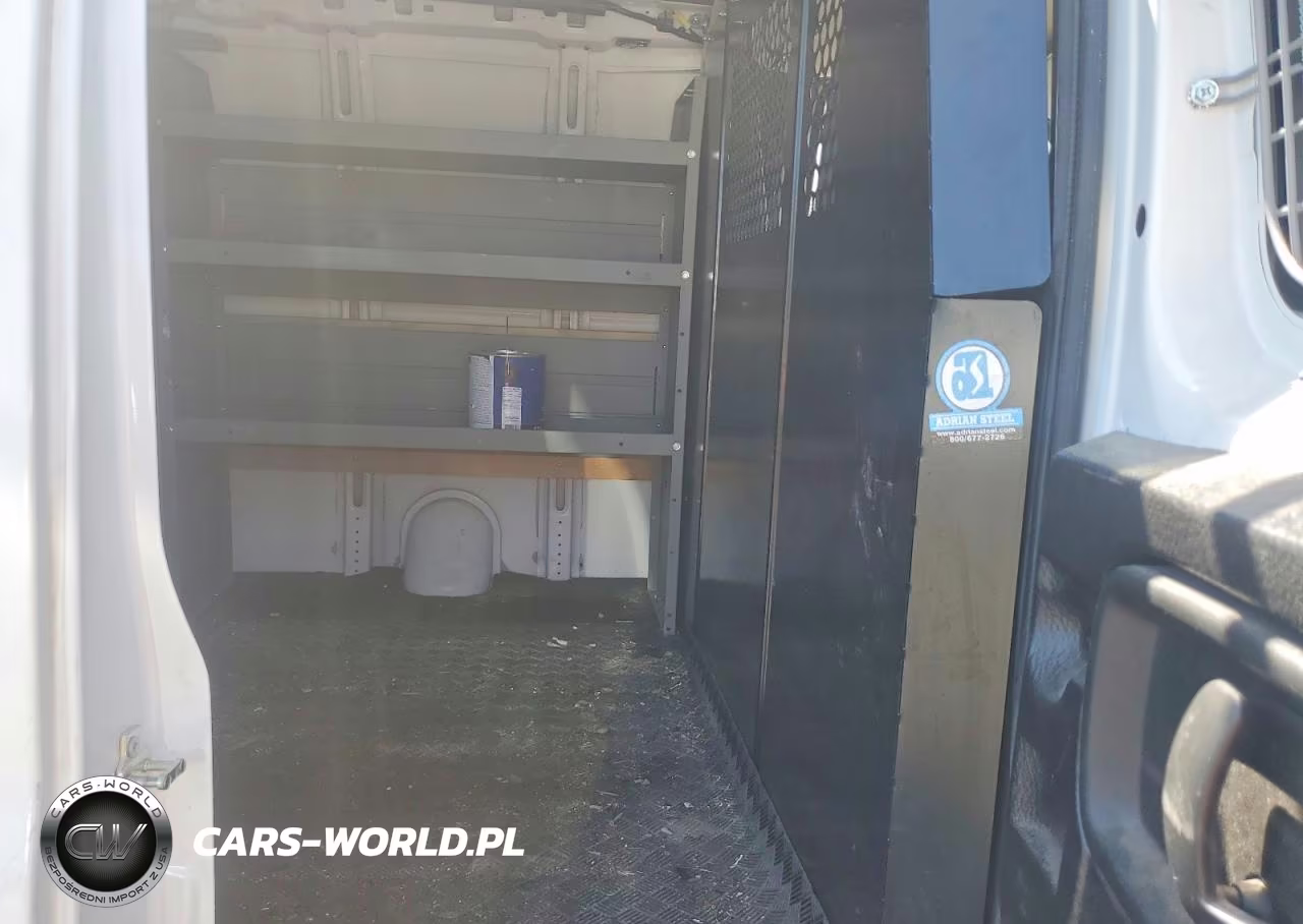 2022 GMC Savana G2500 VIN:1GTW7AFP0N1244779 - 11