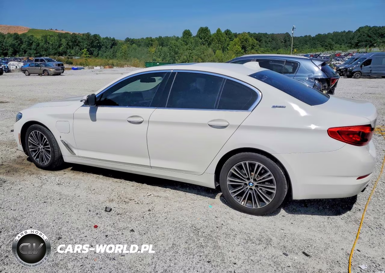 2019 BMW 530E VIN:WBAJA9C58KB399127 - 2