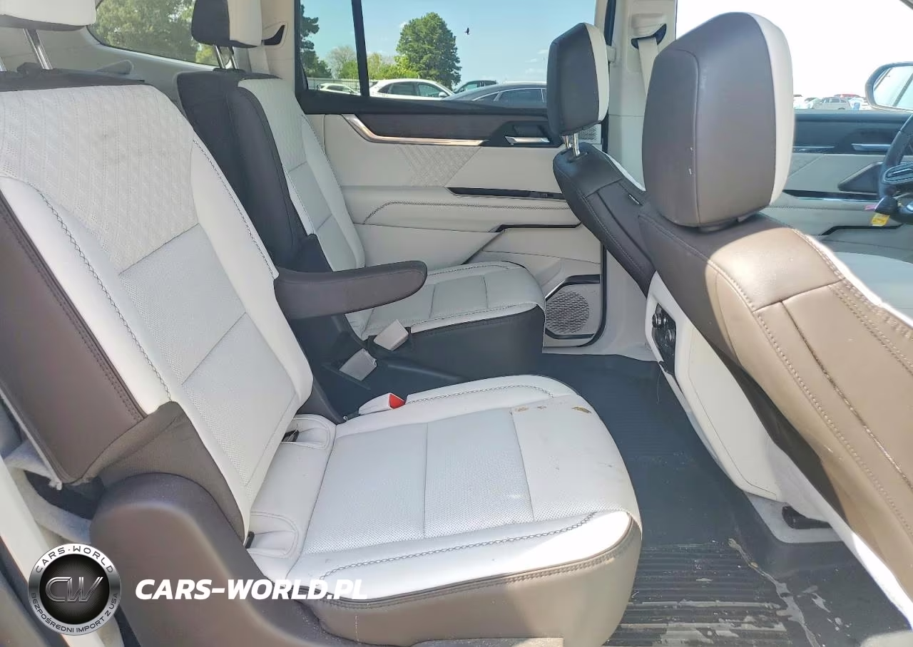 2025 GMC Acadia Denali VIN:1GKENRRS7SJ239420 - 11