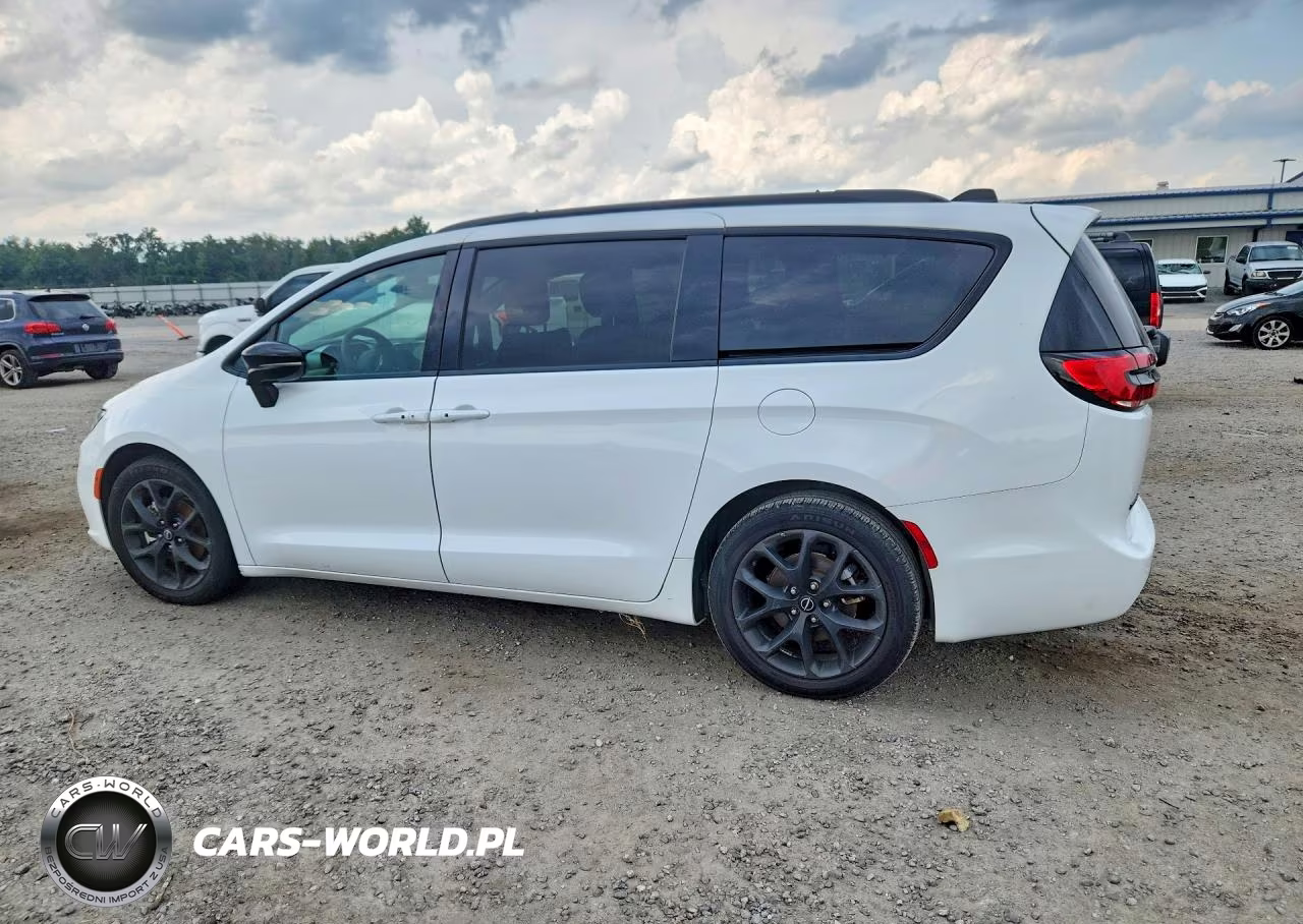 2025 Chrysler Pacifica Limited VIN:2C4RC1GG7SR570125 - 2