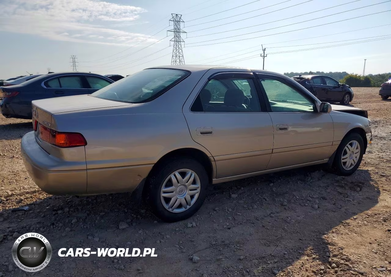 2000 Toyota Camry Le VIN:4T1BG22KXYU928140 - 3