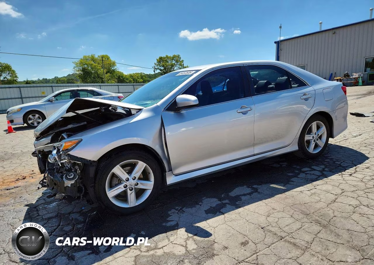 2014 Toyota Camry Se – zdjęcie 1 z 13