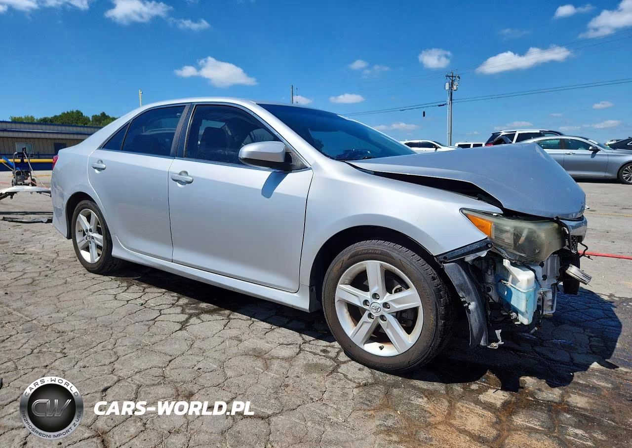 2014 Toyota Camry Se VIN:4T1BF1FK4EU416165 - 4