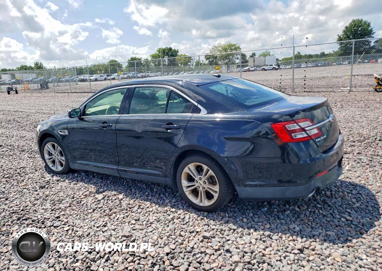 2015 Ford Taurus Sel VIN:1FAHP2E82FG169497 - 2