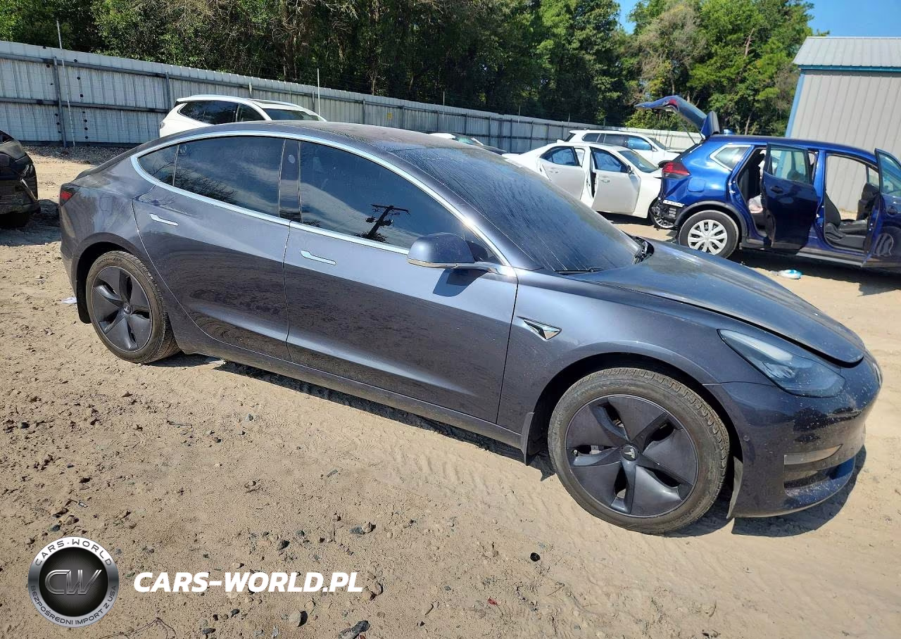 2019 Tesla Model 3 VIN:5YJ3E1EA0KF298804 - 4
