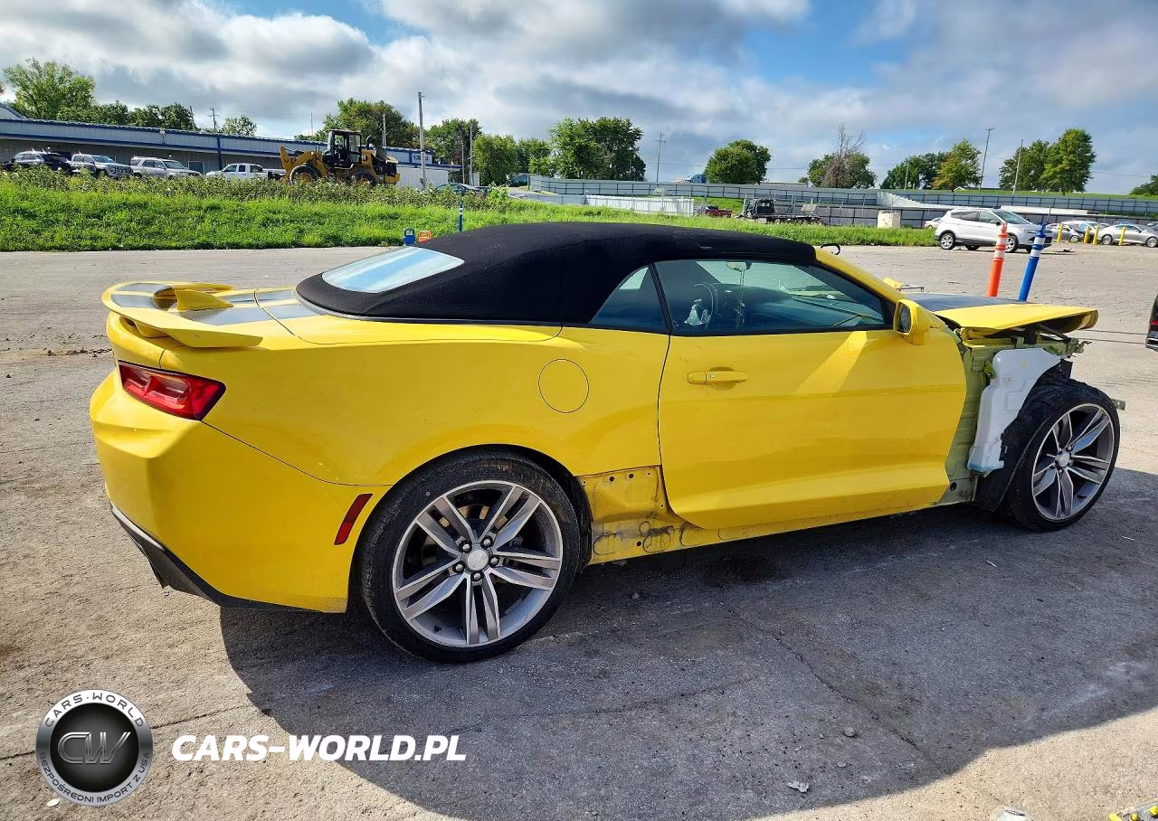 2017 Chevrolet Camaro Lt VIN:1G1FB3DX7H0211536 - 3