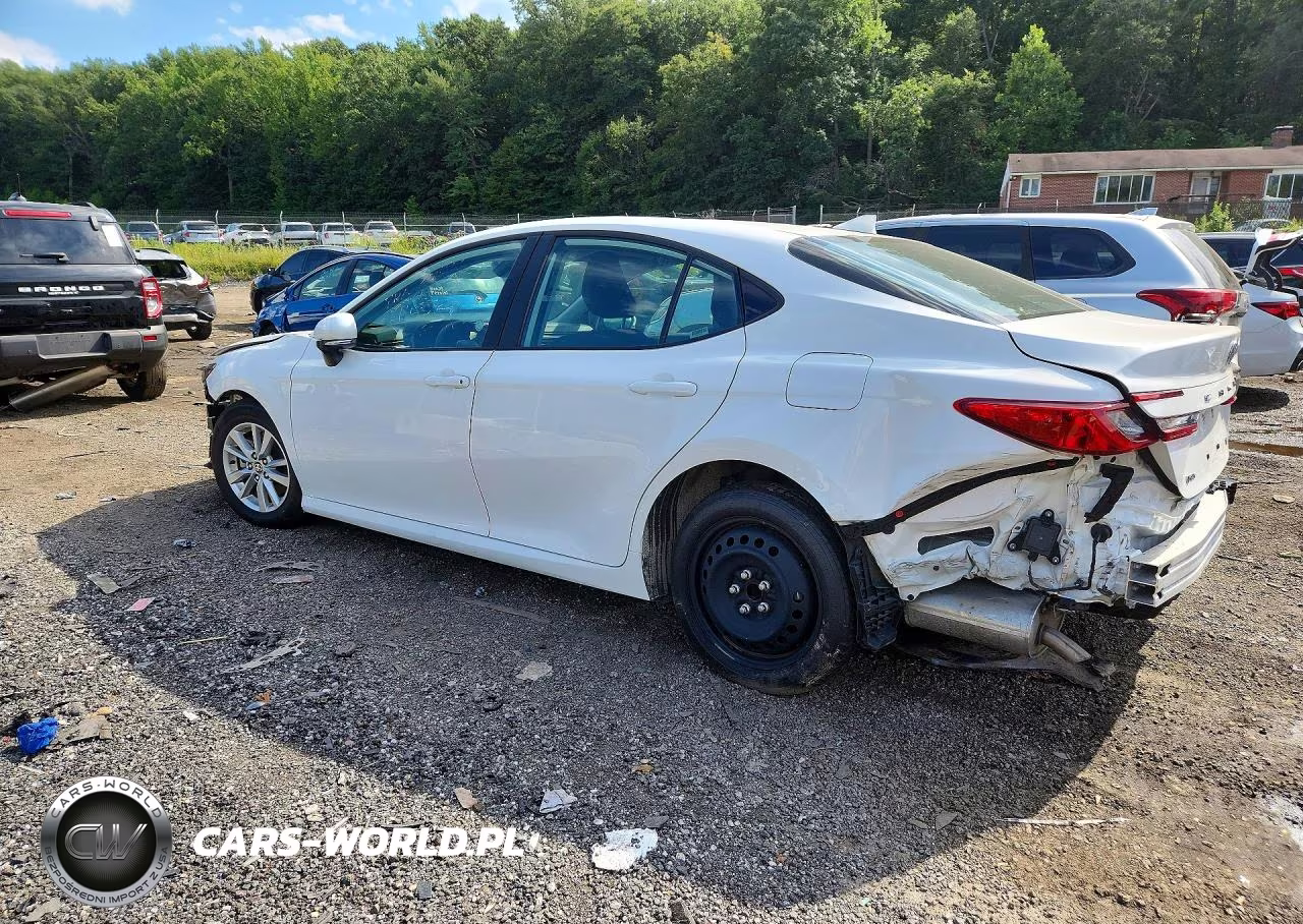 2025 Toyota Camry Le VIN:4T1DAACK9SU069391 - 2
