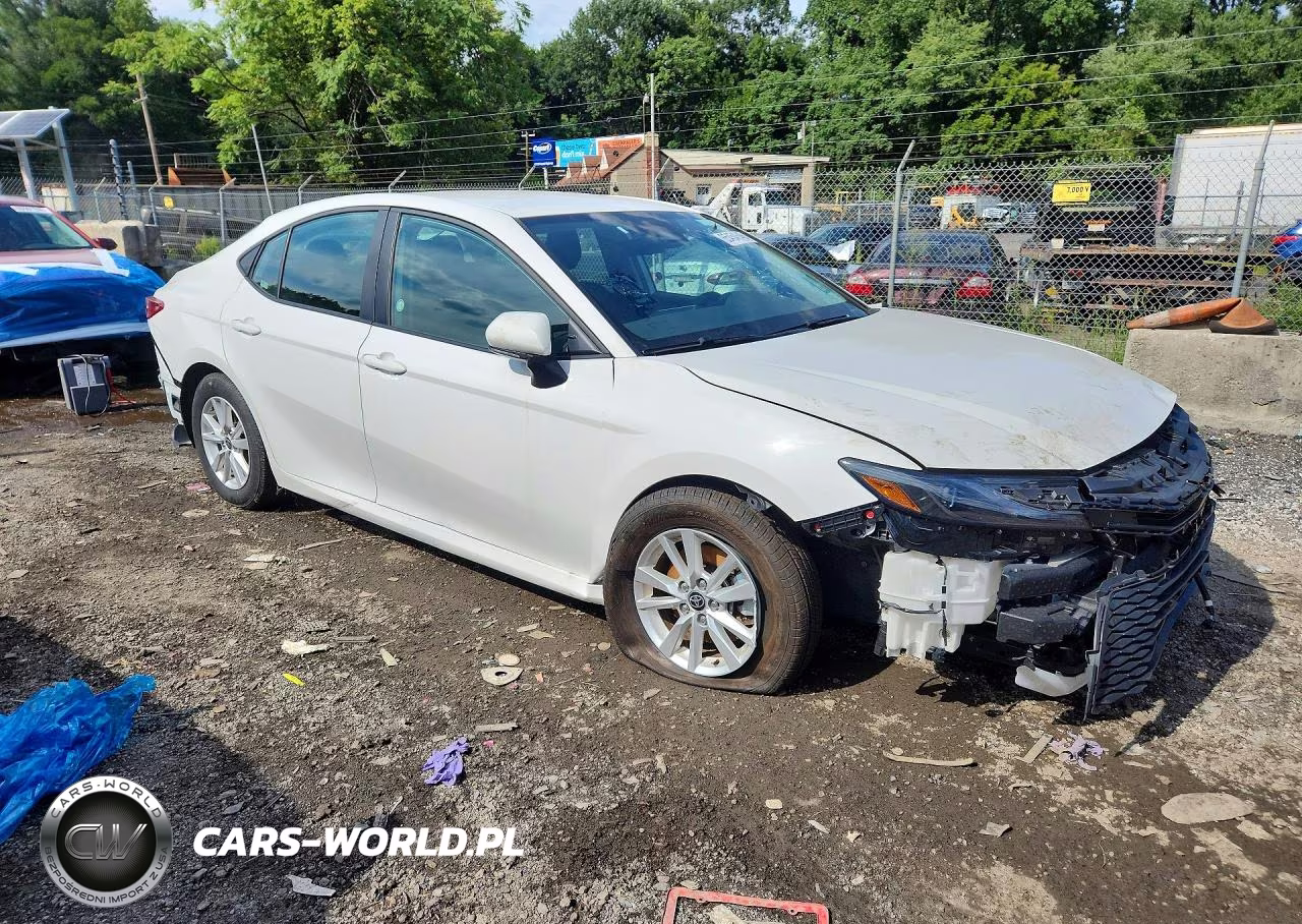 2025 Toyota Camry Le VIN:4T1DAACK9SU069391 - 4