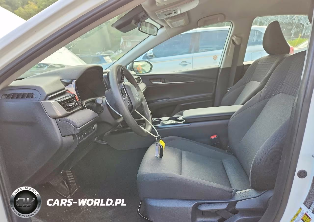 2025 Toyota Camry Le VIN:4T1DAACK9SU069391 - 7