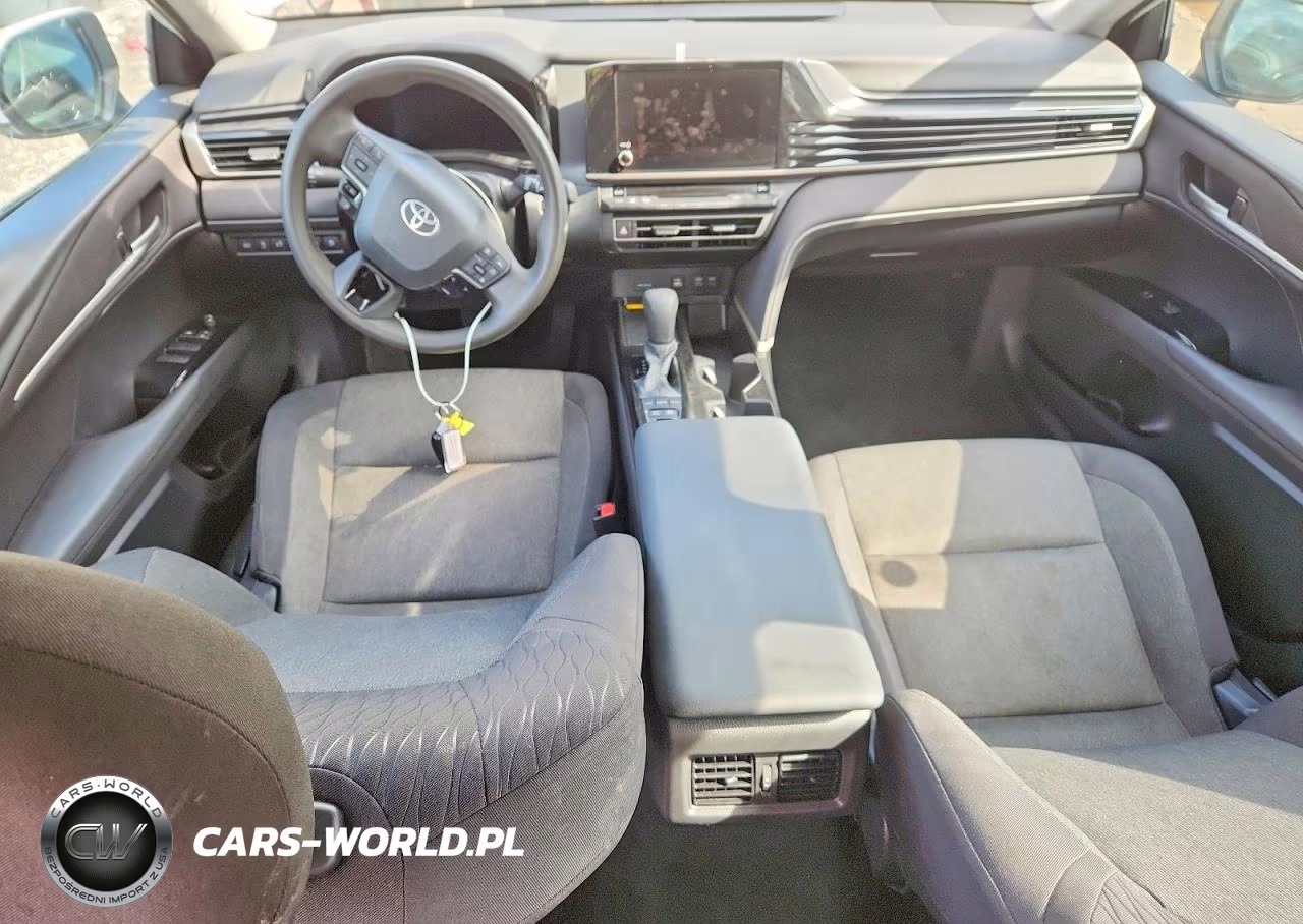2025 Toyota Camry Le VIN:4T1DAACK9SU069391 - 8