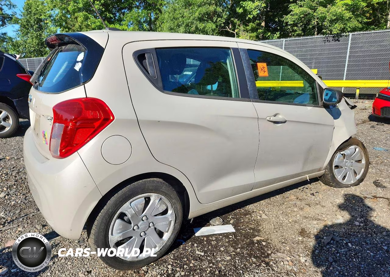 2017 Chevrolet Spark Ls VIN:KL8CB6SA2HC743844 - 3