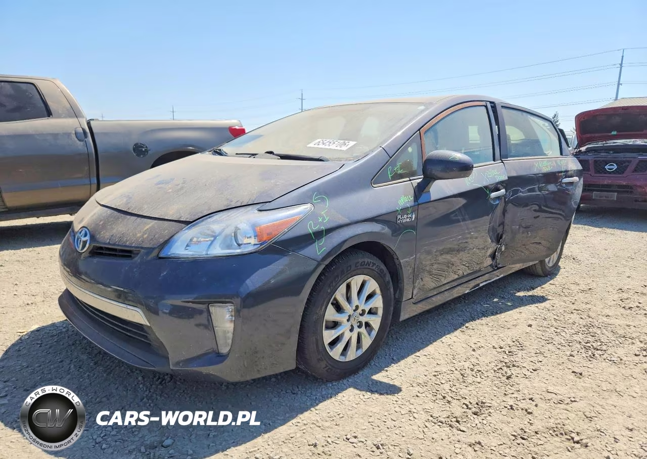 2014 Toyota Prius Plug-In Hybrid Base