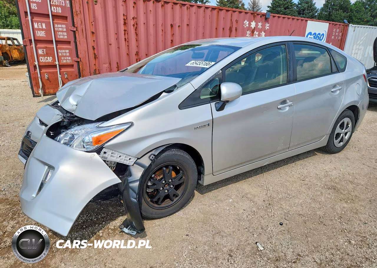 2013 Toyota Prius Two VIN:JTDKN3DU3D5700645 - 1
